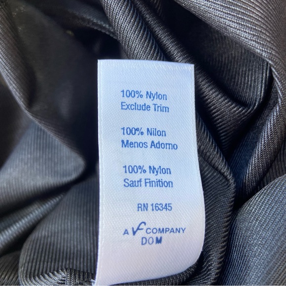 Vintage Vassarette Liner Black Sable 32” Sheer Nylon Made in USA Slip - Picture 15 of 16